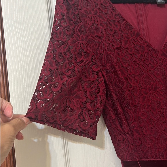 Jessica Howard Short Sleeve V-Neck Lace Dress.     New With Tags - Picture 7 of 8